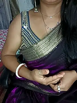Snapshot of MAHI066 chatting on 04.20.26 MAHI066 online show from 04.20.26