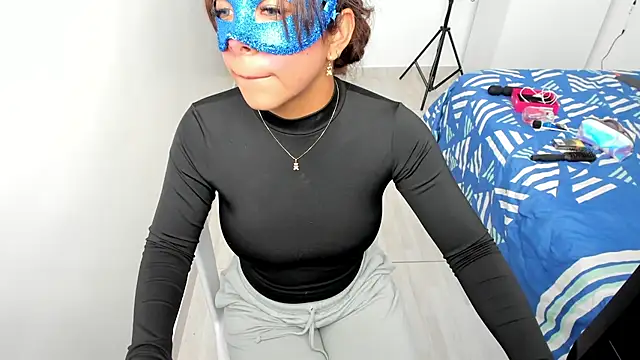 katia Gray2 online show from 02.04.26