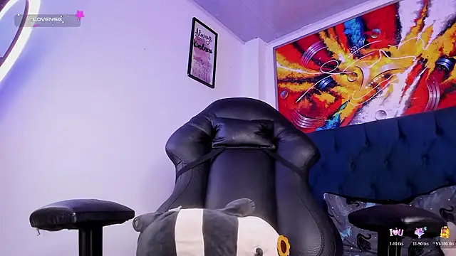 Violet Blazee online show from 03.30.26