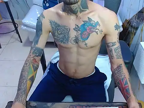 Snapshot of Boy_tatto77 chatting on 05.08.26 Boy tatto77 online show from 05.08.26