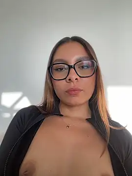 Snapshot of Nicollewest1 chatting on 06.14.26 Nicollewest1 online show from 06.14.26