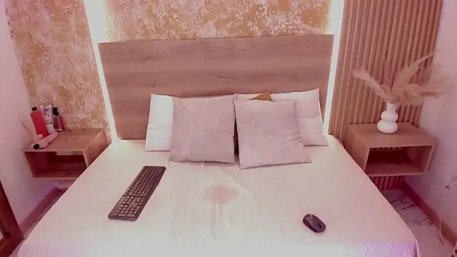 amber  ferrera online show from 01.31.26