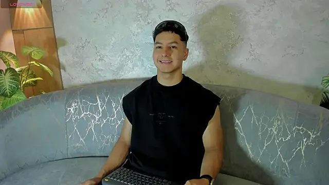 Snapshot of Noah_Clarkk chatting on 06.27.26 Noah Clarkk online show from 06.27.26