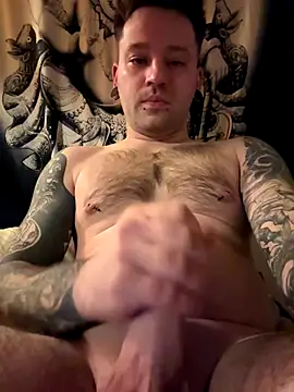 Snapshot of travelsex chatting on 12.20.25 travelsex online show from 12.20.25