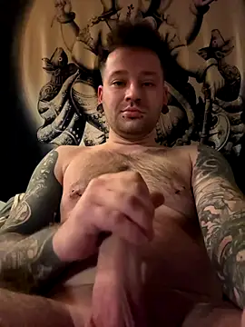 Snapshot of travelsex chatting on 12.22.25 travelsex online show from 12.22.25