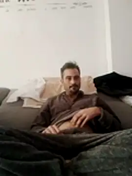 Snapshot of zeur chatting on 01.12.26 zeur online show from 01.12.26