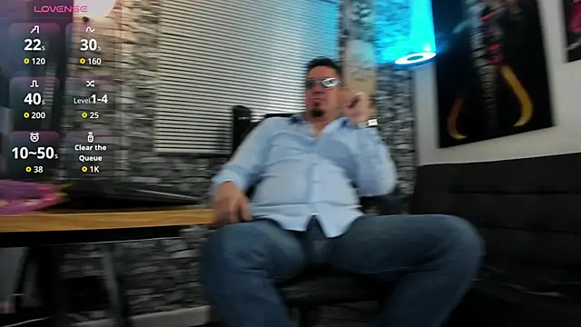 Snapshot of Dante_Bellini chatting on 06.18.26 Dante Bellini online show from 06.18.26