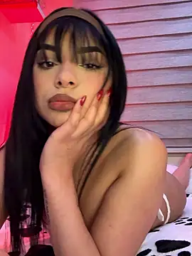 LARISSAEVANSS online show from 01.14.26