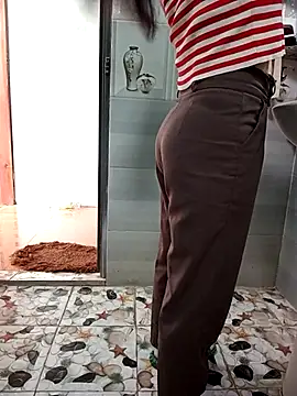 Snapshot of Sweet-Berryy chatting on 03.18.26 Sweet-Berryy online show from 03.18.26