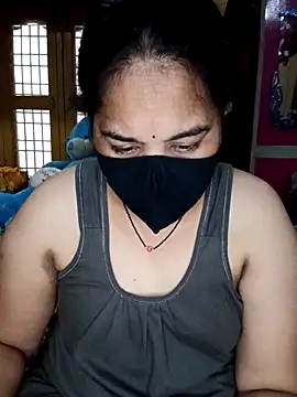 maduri   online show from 04.21.26