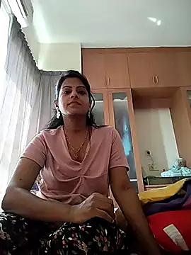 Snapshot of smallrainbow35 chatting on 05.05.26 smallrainbow35 online show from 05.05.26