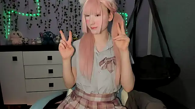 Snapshot of Yoonhee_ki chatting on 02.08.26 Yoonhee ki online show from 02.08.26