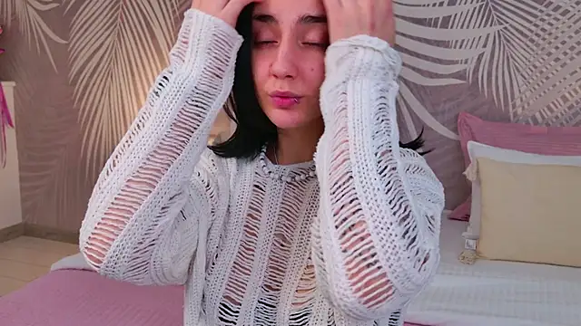 LilyMyerss online show from 01.15.26