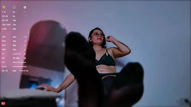 ScarlettRedsins online show from 02.19.26