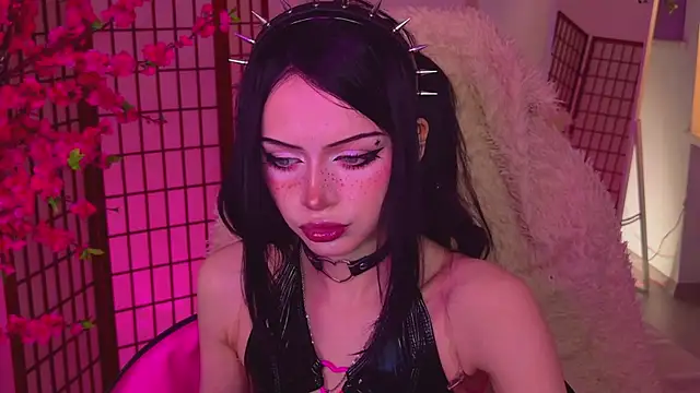 Snapshot of Dark_Diva chatting on 02.28.26 Dark Diva online show from 02.28.26