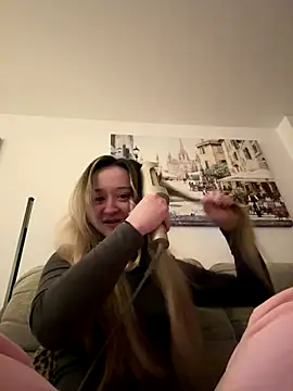 LilyLuck  online show from 01.07.26