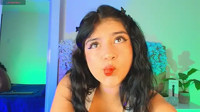 Snapshot of hannaa_cute chatting on 05.06.26 hannaa cute online show from 05.06.26