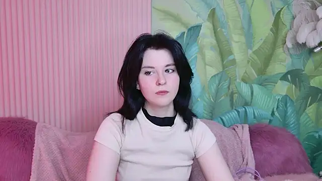 Snapshot of Milana_Cold chatting on 01.15.26 Milana Cold online show from 01.15.26