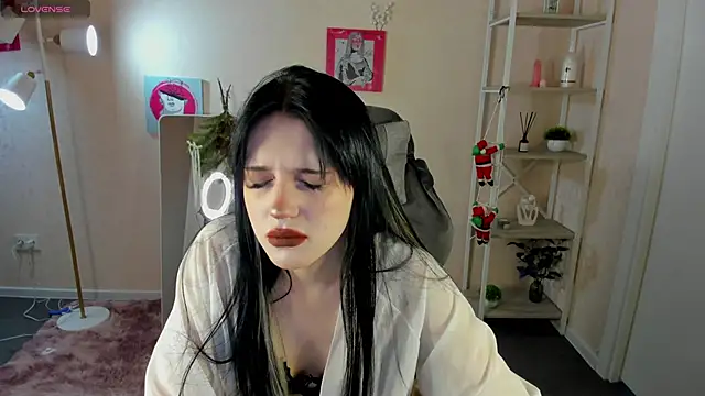 Lilith Wholsh online show from 01.06.26