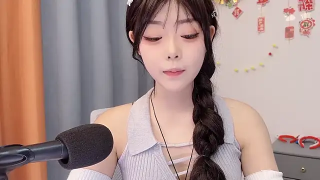 smalldaisy online show from 02.24.26