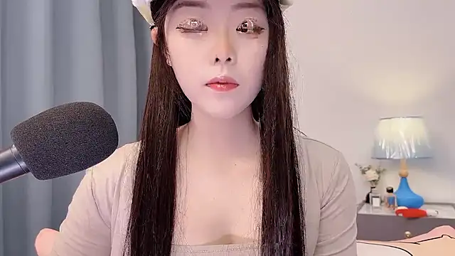 smalldaisy online show from 04.17.26