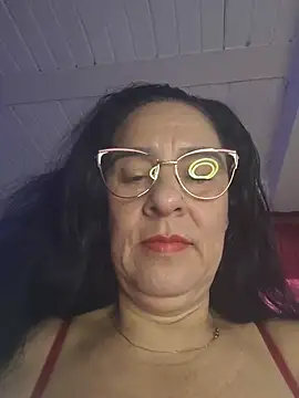 Snapshot of KiaraFoster chatting on 05.19.26 KiaraFoster online show from 05.19.26