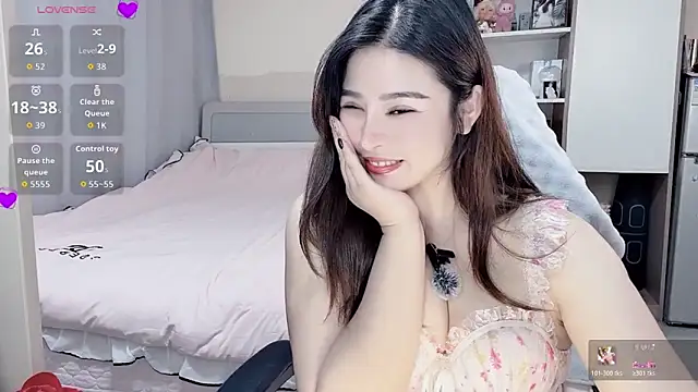 Snapshot of Ogravity_ chatting on 01.16.26 Ogravity online show from 01.16.26