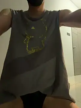 Snapshot of boyxx319 chatting on 02.13.26 boyxx319 online show from 02.13.26