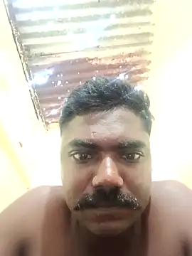 Snapshot of Tamilpaiyan07 chatting on 04.14.26 Tamilpaiyan07 online show from 04.14.26