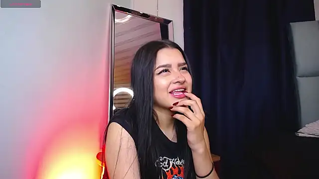 Emilyy05  online show from 03.26.26