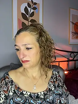 Snapshot of JennaMilf_ chatting on 04.28.26 JennaMilf online show from 04.28.26