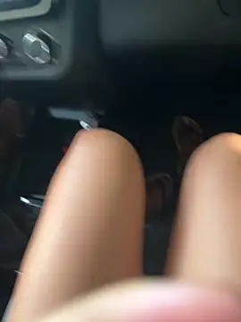 Snapshot of bety13 chatting on 03.25.26 bety13 online show from 03.25.26