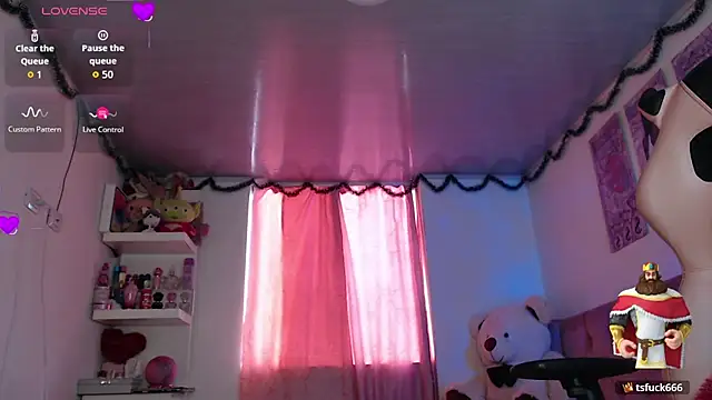 Snapshot of violett_brown9 chatting on 06.27.26 violett brown9 online show from 06.27.26