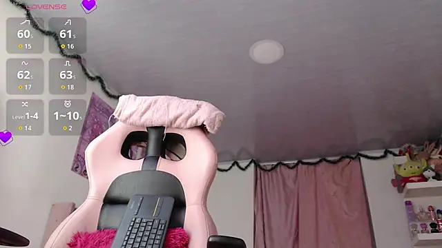 Snapshot of violett_brown9 chatting on 07.03.26 violett brown9 online show from 07.03.26