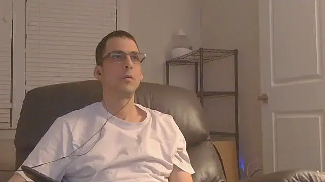 Snapshot of SissyJosh chatting on 12.21.25 SissyJosh online show from 12.21.25