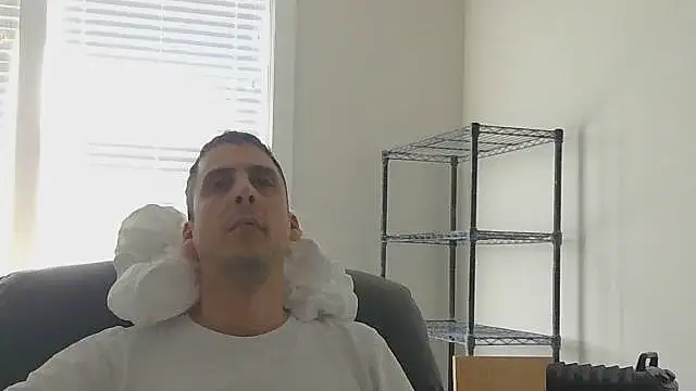 Snapshot of SissyJosh chatting on 04.15.26 SissyJosh online show from 04.15.26