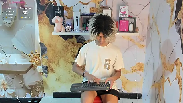 Victor LatinBoy online show from 02.28.26