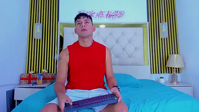 Snapshot of Sweet_kevin1 chatting on 01.13.26 Sweet kevin1 online show from 01.13.26