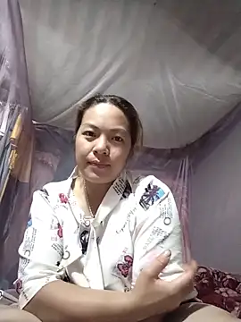 Snapshot of Lucky_cutee chatting on 06.21.26 Lucky cutee online show from 06.21.26
