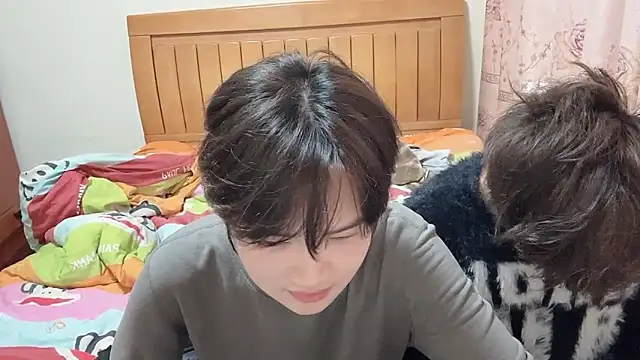 junnan001 online show from 02.04.26