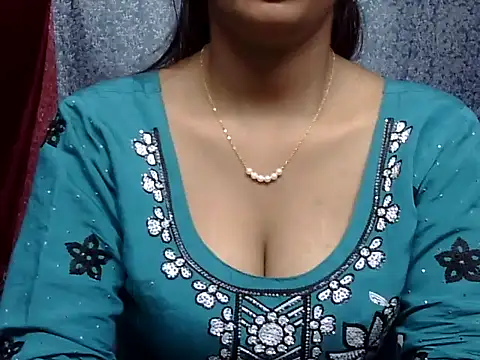 Snapshot of cute_Dirty_Diva chatting on 04.04.26 cute Dirty Diva online show from 04.04.26