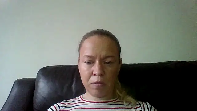 jennyblondeuk online show from 01.18.26