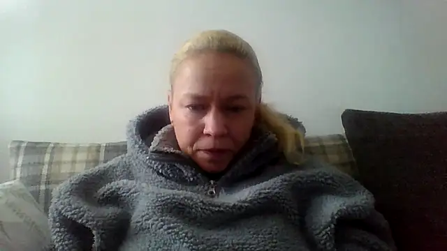 jennyblondeuk online show from 02.19.26