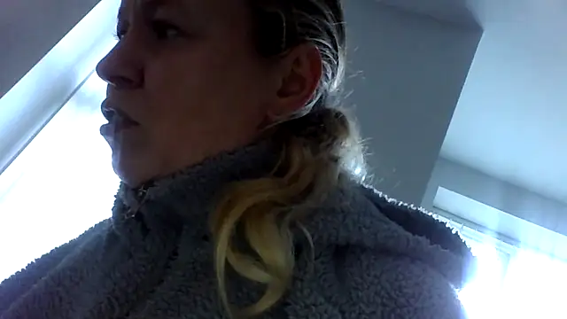 jennyblondeuk online show from 03.17.26