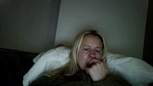 jennyblondeuk online show from 03.23.26