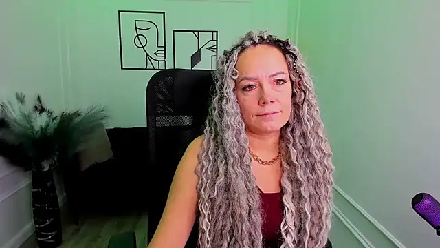 SamanthaReider online show from 01.12.26