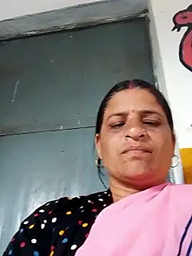 Snapshot of CUTE_Ishpa chatting on 02.10.26 CUTE Ishpa online show from 02.10.26