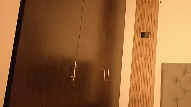 cute emmma online show from 04.15.26