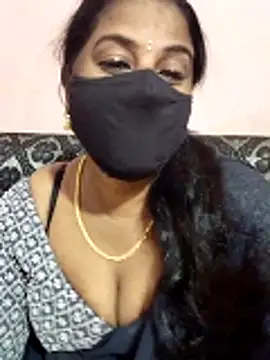 Snapshot of siri_tamiltelugu chatting on 03.19.26 siri tamiltelugu online show from 03.19.26