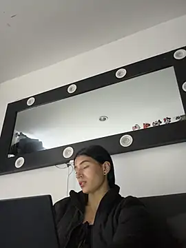 Snapshot of Ema_Rose_ chatting on 01.31.26 Ema Rose online show from 01.31.26